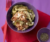 Tomatennudeln mit Zucchini