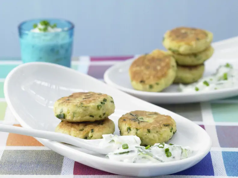 Kartoffelplätzchen mit Joghurt-Dip