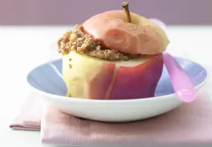 Bratapfel vegan in weißer Schale 