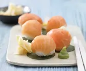 Sushi-Bällchen
