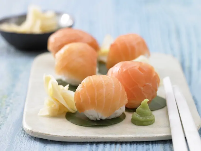 Sushi-Bällchen