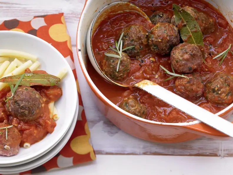 Hackbällchen in Tomatensauce