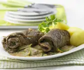Rouladen mit Zucchinifüllung