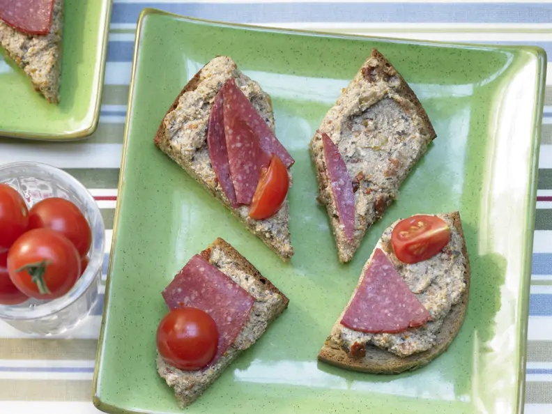 Aufstrich mit Tomaten
