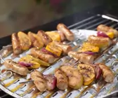 Bunte Bratwurstspieße