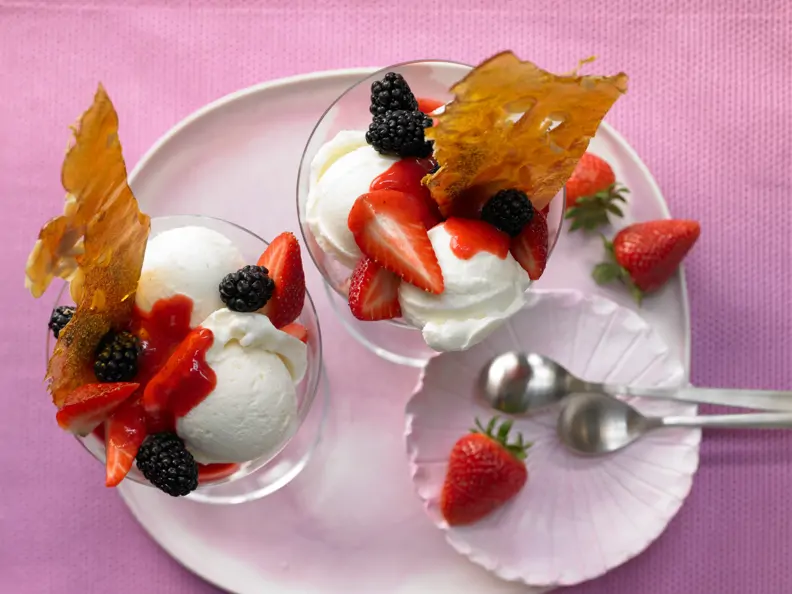 Vanille-Eisbecher