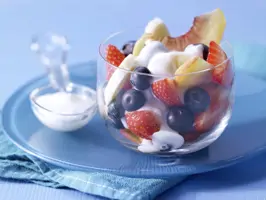 Obstsalat mit Joghurt