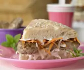 Mini-Frikadellen im Fladenbrot