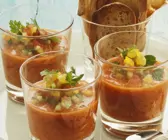 Spanische Gemüsesuppe (Gazpacho)