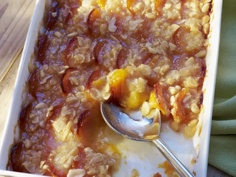 Aprikosenauflauf mit Mandeln