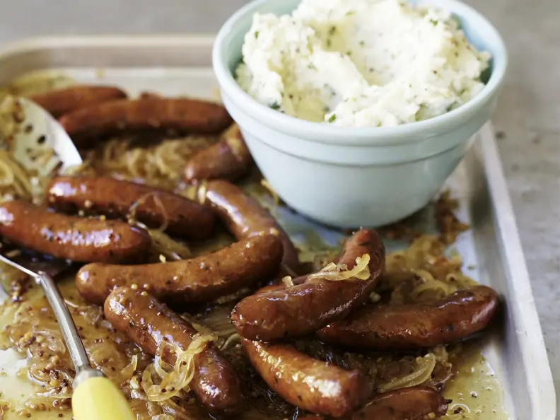 Bratwürstchen mit Kartoffelbrei
