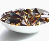 Miesmuscheln im Gemüsesud
