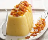 Polenta-Pastete mit Zwiebeln und Möhren (Timballi di polenta)
