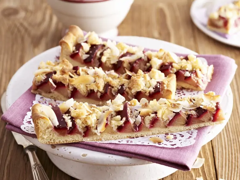 Kokos-Pflaumen-Kuchen