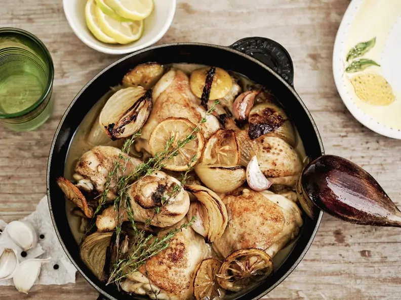 Hähnchenschlegel mit Knoblauch, Zitrone und Thymian