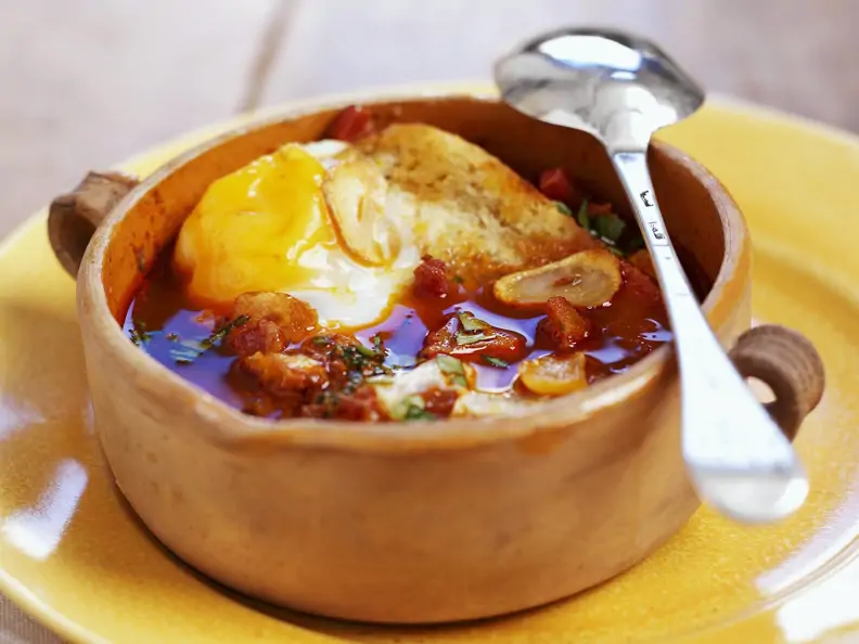 Knoblauchsuppe nach kastilischer Art