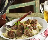 Frikadellen nach Münchner Art (Fleischpflanzerl) dazu Sauerkraut