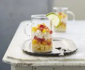 Mais-Paprika-Salat mit Krabbenfleisch