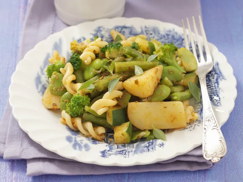 Spirelli mit grüner Gemüsesoße