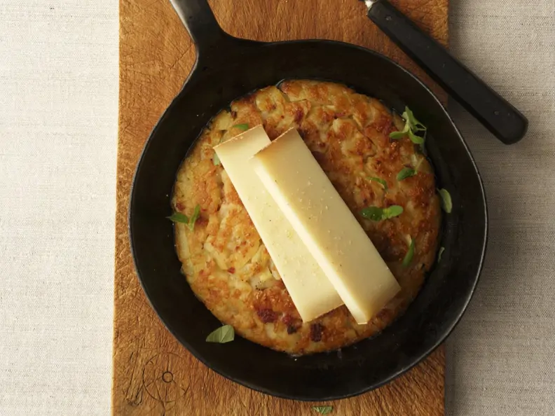 Rösti mit Gruyere-Käse