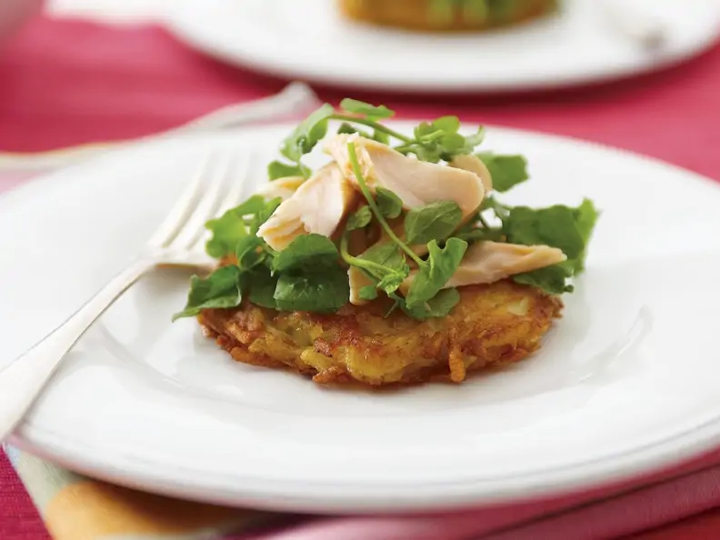 Rösti mit geräucherter Forelle und Brunnenkresse
