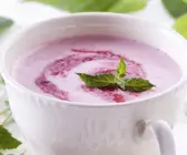 Süße Erdbeersuppe