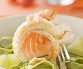 Seezungenroulade mit grüner Pasta