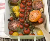 Geschmorte Tomaten mit Zwiebeln
