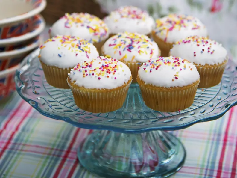 Mandelmuffins mit Zuckerguss