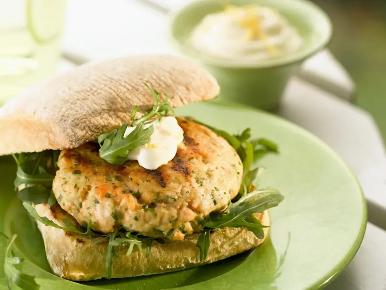 Lachsbratling mit Rucola