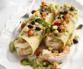 Tacos mit Shrimps, grüner Salsa und Pico de Gallo