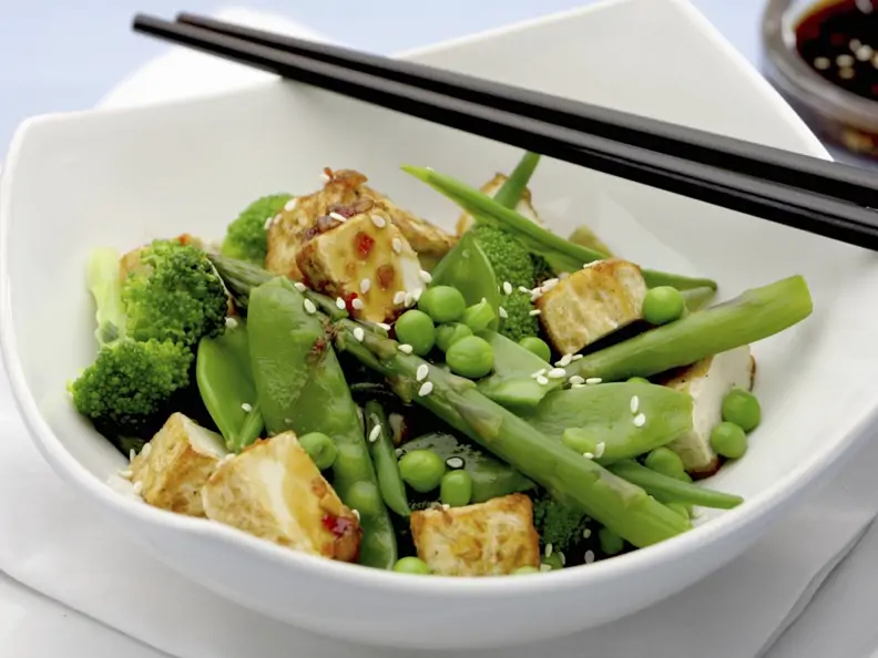 Tofu-Spargel-Pfanne