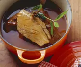 Tafelspitz vom Kalb mit Essig-Wein-Sauce