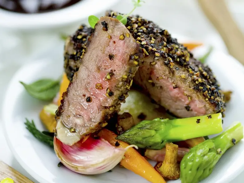 Argentinisches Rinderfilet mit Pfifferlingen und Gemüse