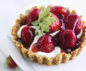 Erdbeer-Tarteletts mit Joghurtcreme
