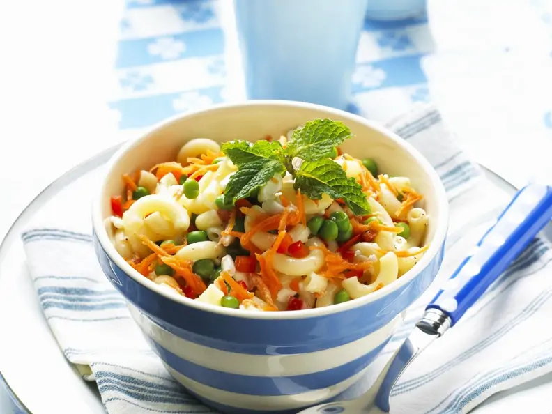 Gemüse-Nudel-Salat