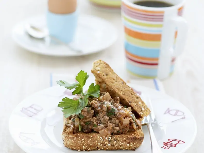 Toast mit Hackfleisch