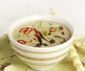 Thailändische Kokos-Pfifferlingssuppe