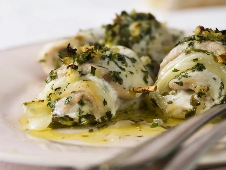 Fischröllchen mit Kräuterfüllung