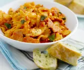 Pasta mit Bacon-Tomaten-Soße