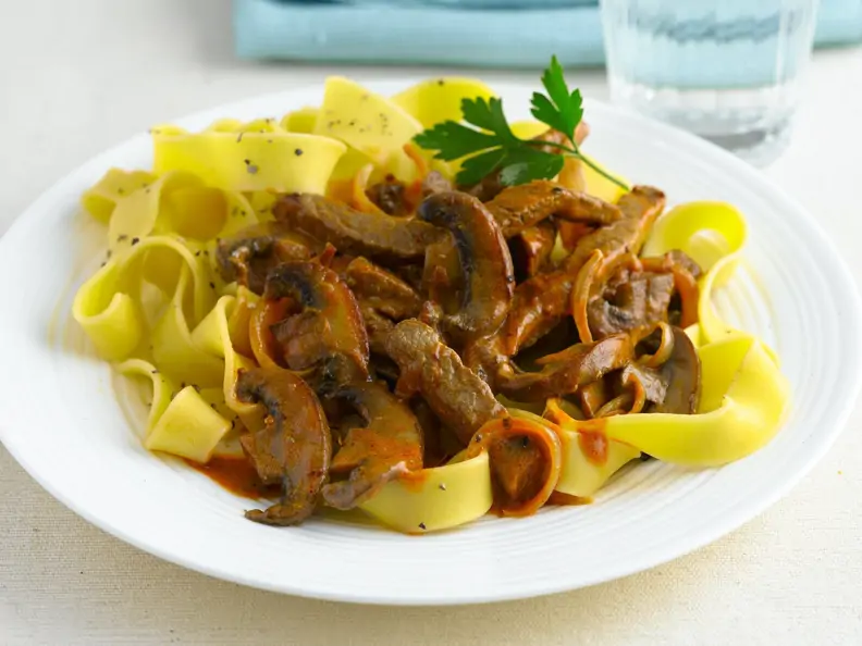 Beef Stroganoff mit Nudeln