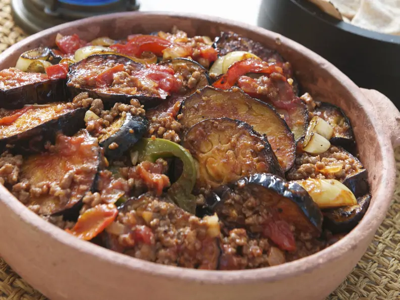 Orientalischer Auberginen-Hackfleisch-Auflauf (Moussaka)