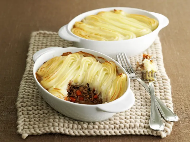 Hackfleischauflauf mit Kartoffelhaube (Shepherd's Pie)