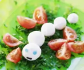 Frischkäsebällchen mit Tomaten