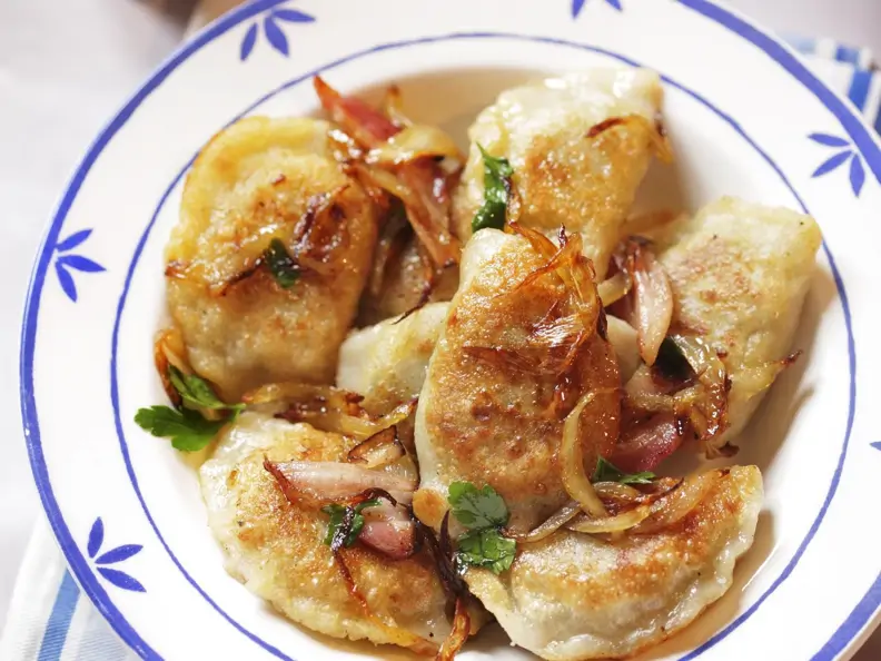 Kartoffelteigtaschen mit Zwiebeln