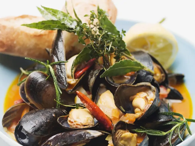 Italienische Muschelsuppe (Zuppa di cozze)