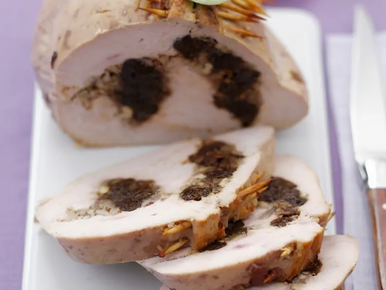 Putenbrust mit Dörrpflaumen gefüllt