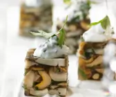 Terrine mit Pilzen