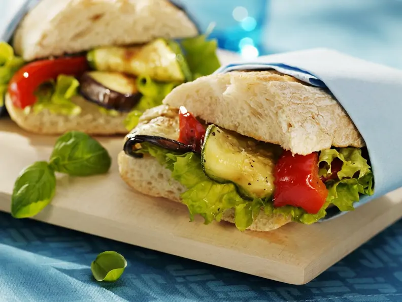 Sandwich mit gegrilltem Gemüse
