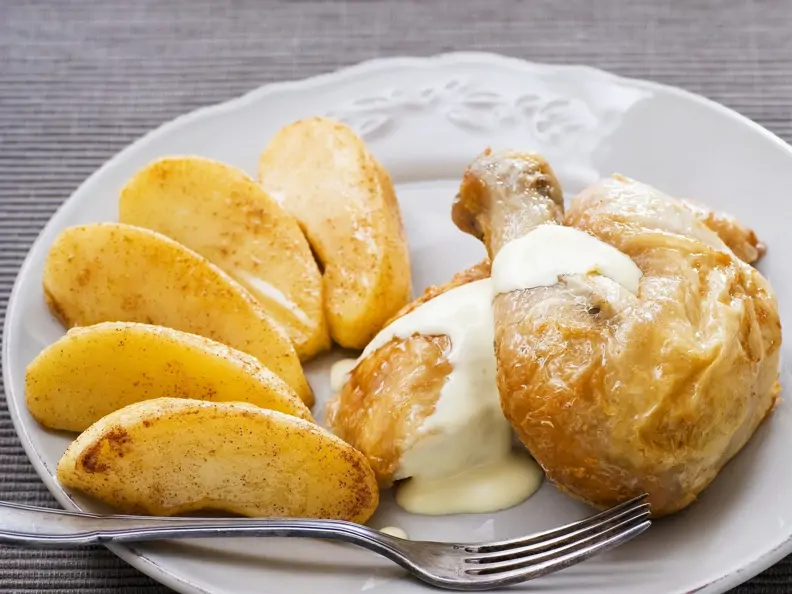 Hähnchenkeule mit Apfelweinsauce